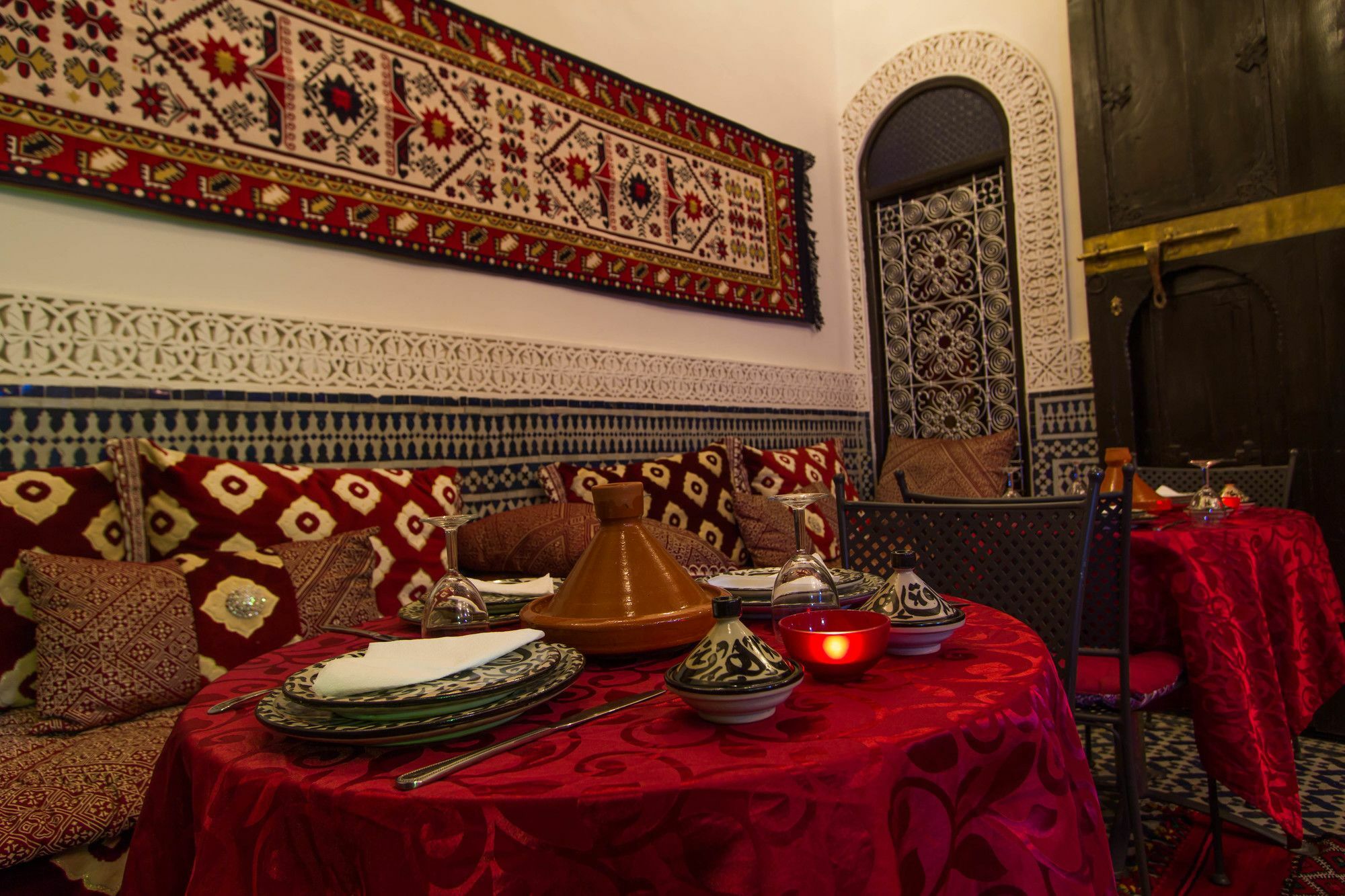 Riad Taha Фес Екстериор снимка